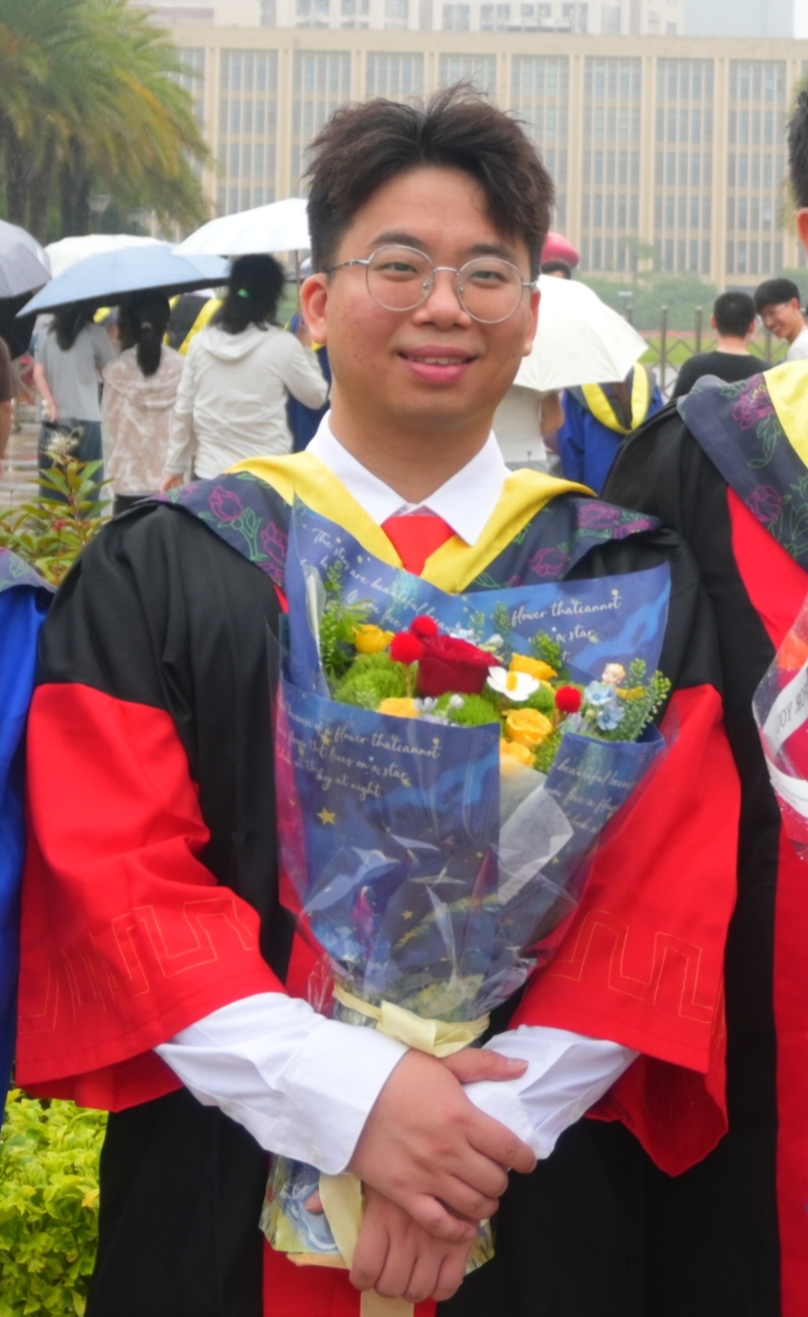 Zi Yi He（何梓毅）